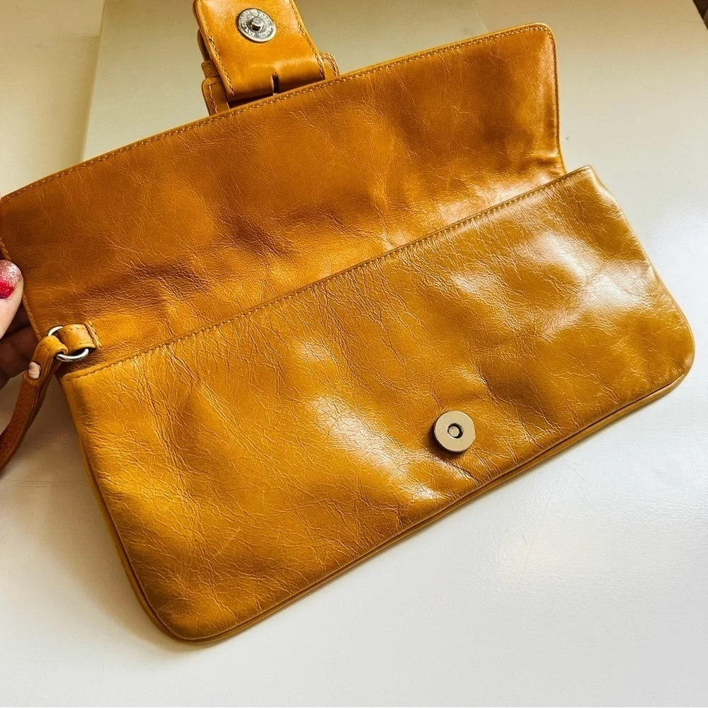 Hobo International Audrey Leather Organizer Wristlet Clutch